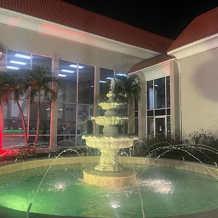 Quality Inn & Suites Conference Center New Port Richey Exterior photo
