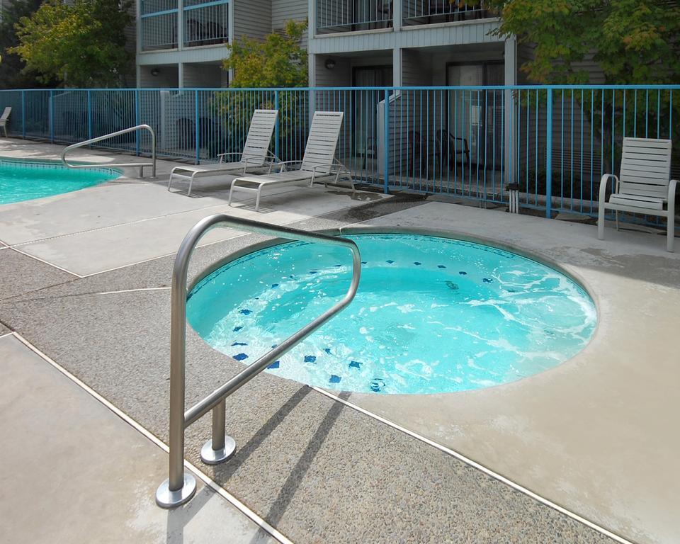 Quality Inn & Suites Conference Center New Port Richey Exterior photo